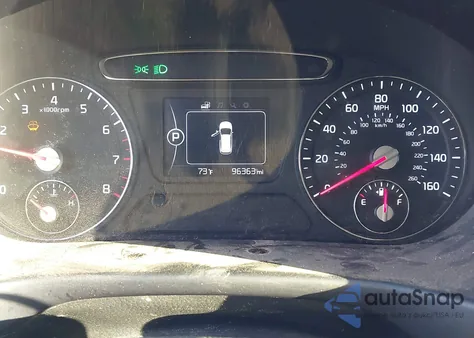 2018 Kia Sorento 2.4L L z USA, uszkodzony, nr VIN 5XYPG4A37JG425852